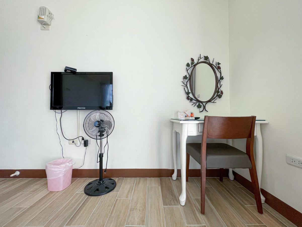 Sevilla Hostel Taitung Экстерьер фото