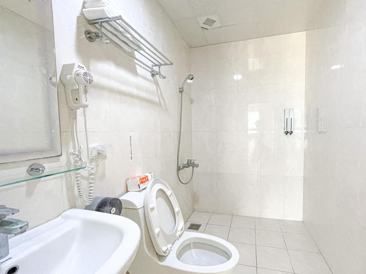 Sevilla Hostel Taitung Экстерьер фото